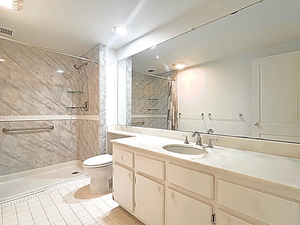 LOWELL HOUSE CONDO - Residential