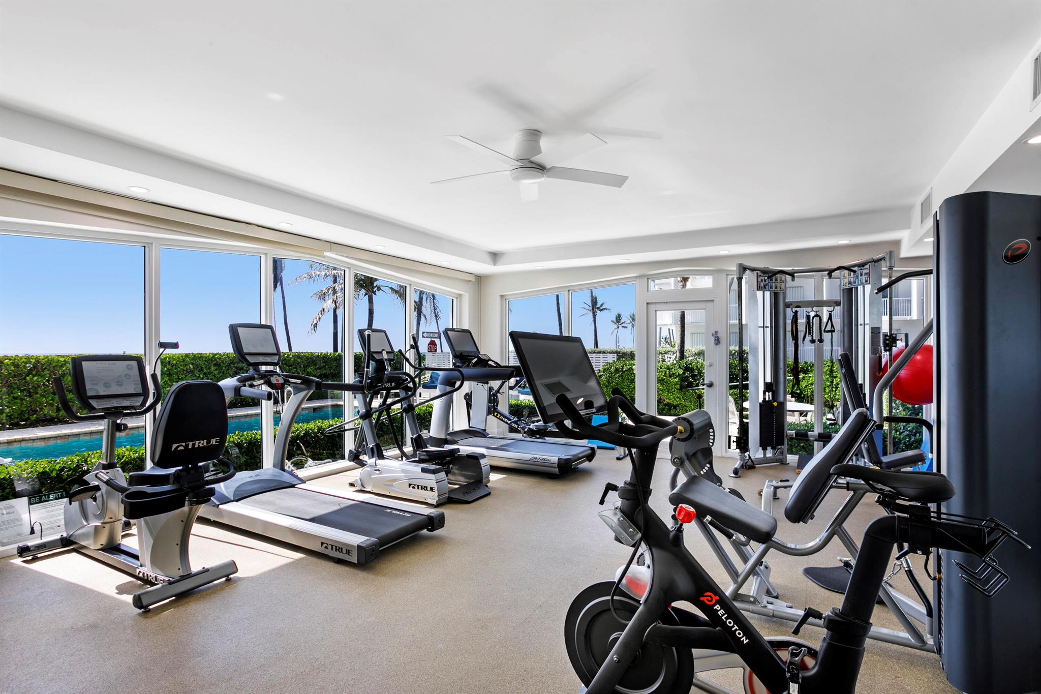 LOWELL HOUSE CONDO - Residential