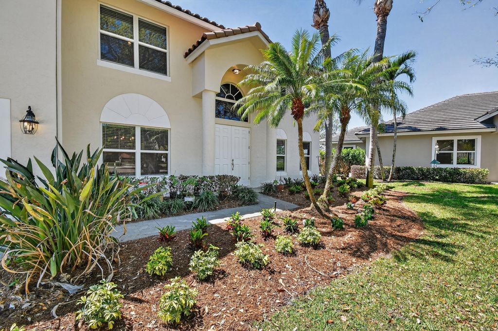 Photo of 236 Sparrow Point, Jupiter, FL 33458 (MLS # B26006553)