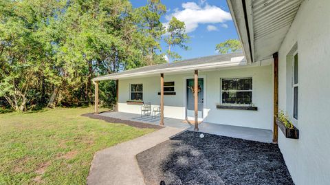 A home in Loxahatchee