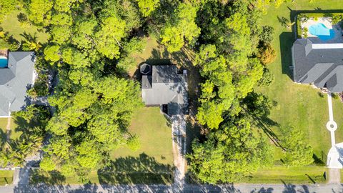 A home in Loxahatchee