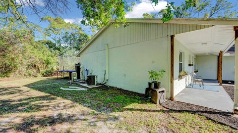 A home in Loxahatchee