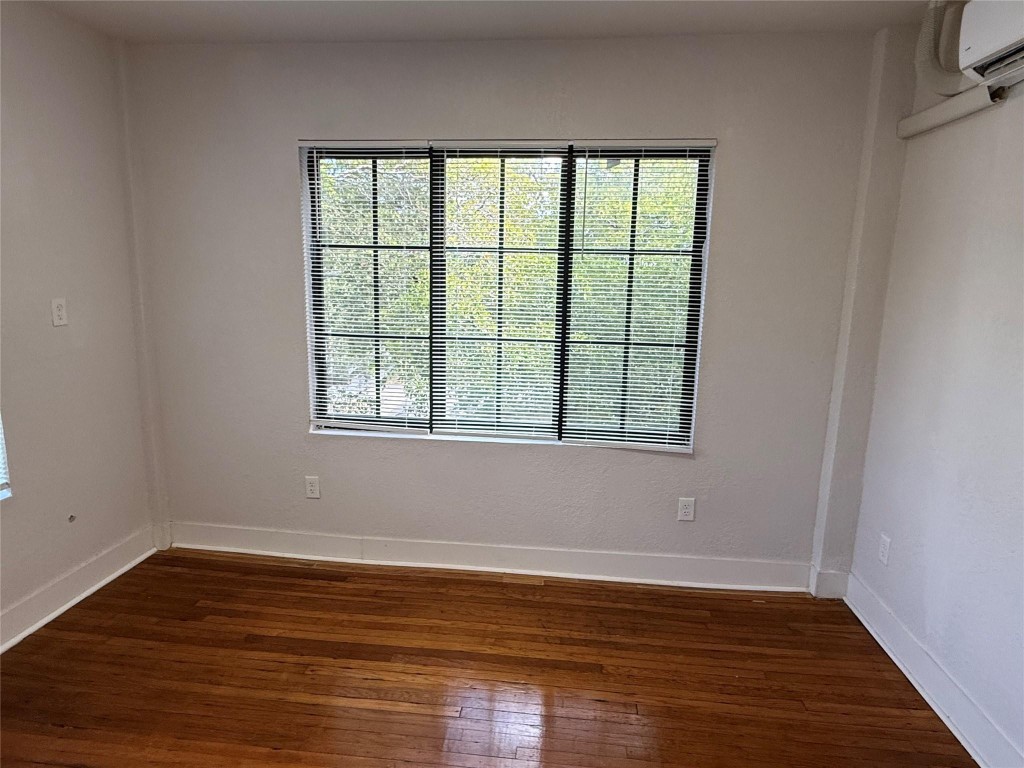 HOLLYWOOD - Residential Lease