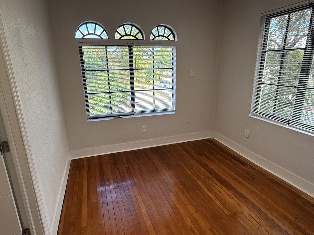 HOLLYWOOD - Residential Lease