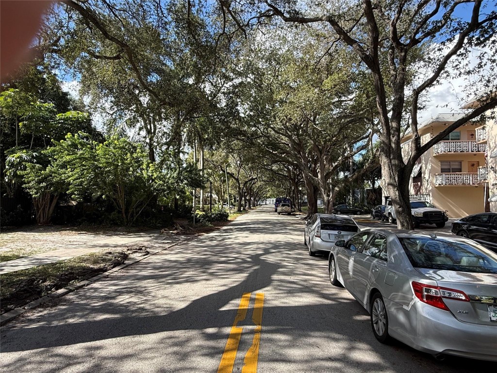 HOLLYWOOD - Residential Lease