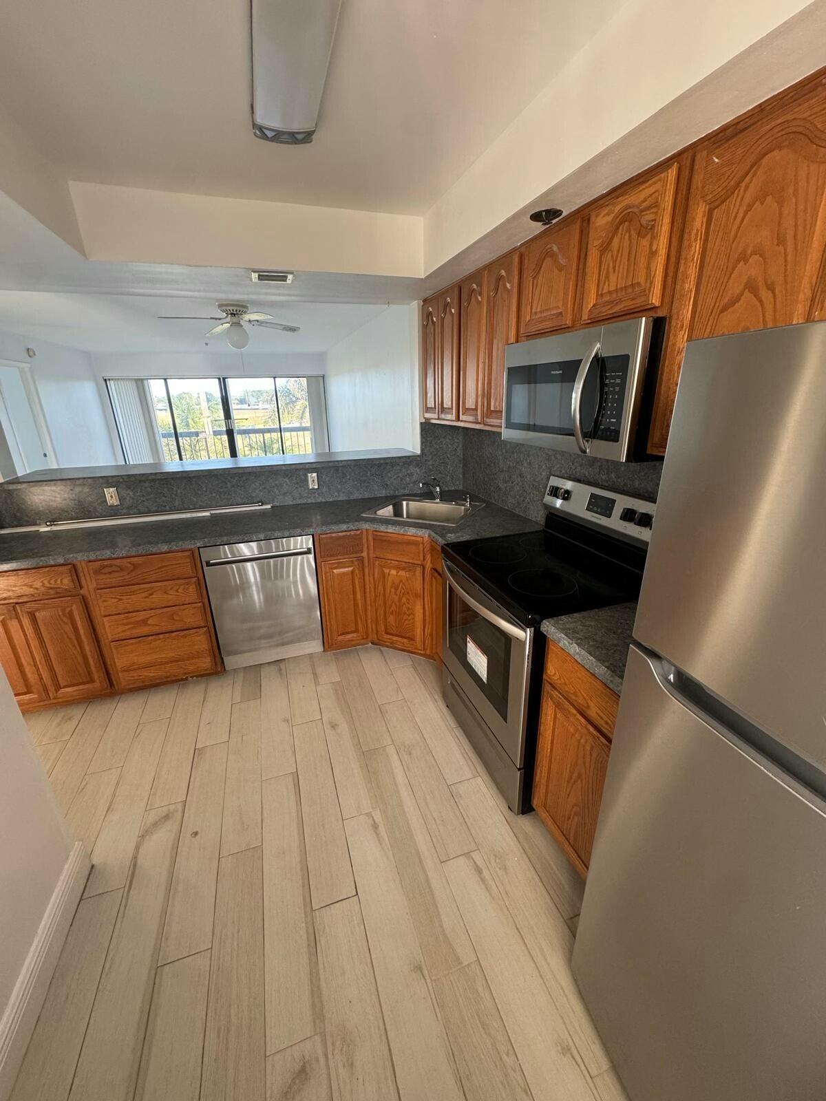 Lands of the President Cond 8-A & 8-B - Residential Lease
