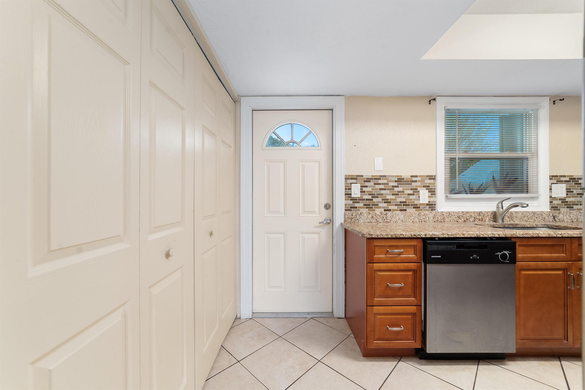 902 Shorewinds Drive B