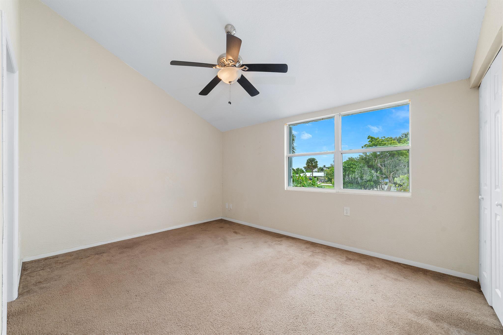 CORAL COVE BEACH SECTION - Residential