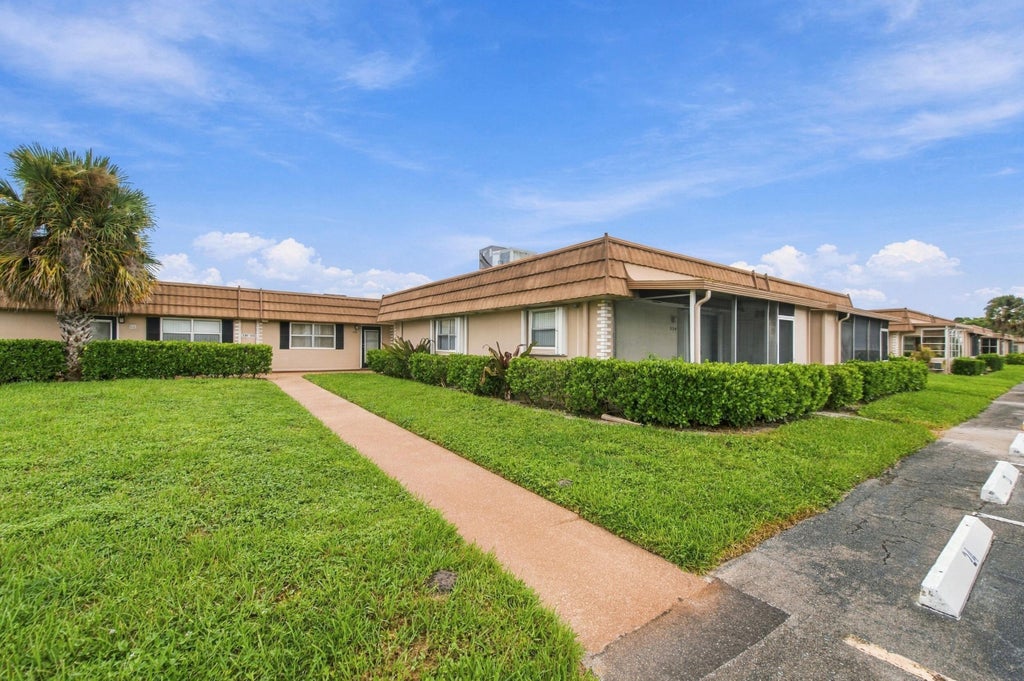 Photo of 334 Seville N, Delray Beach, FL 33446 (MLS # B26083055)