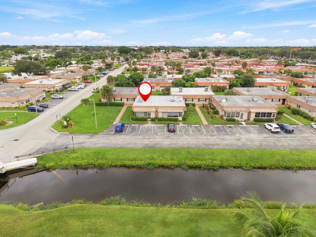 Photo of 334 Seville N, Delray Beach, FL 33446 (MLS # B26083055)