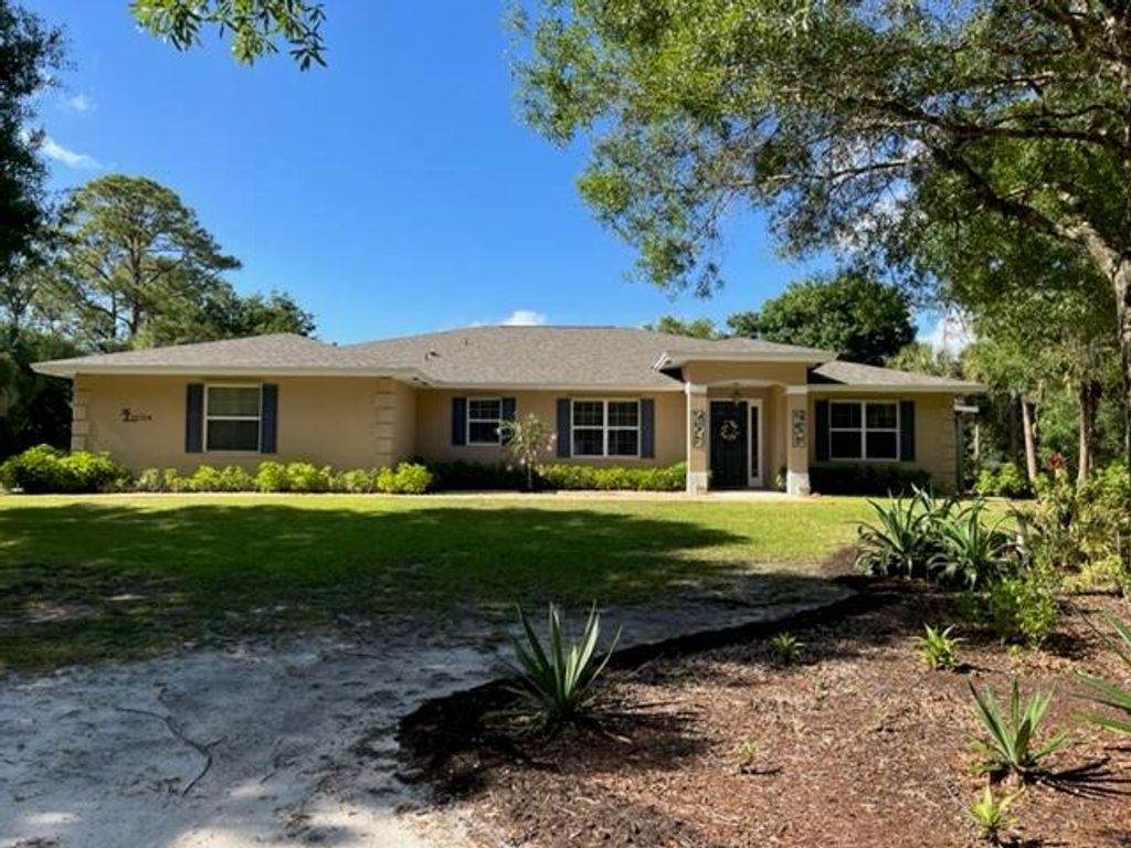 Photo of 18704 Mach One Drive, Port Saint Lucie, FL 34987 (MLS # R10795826)