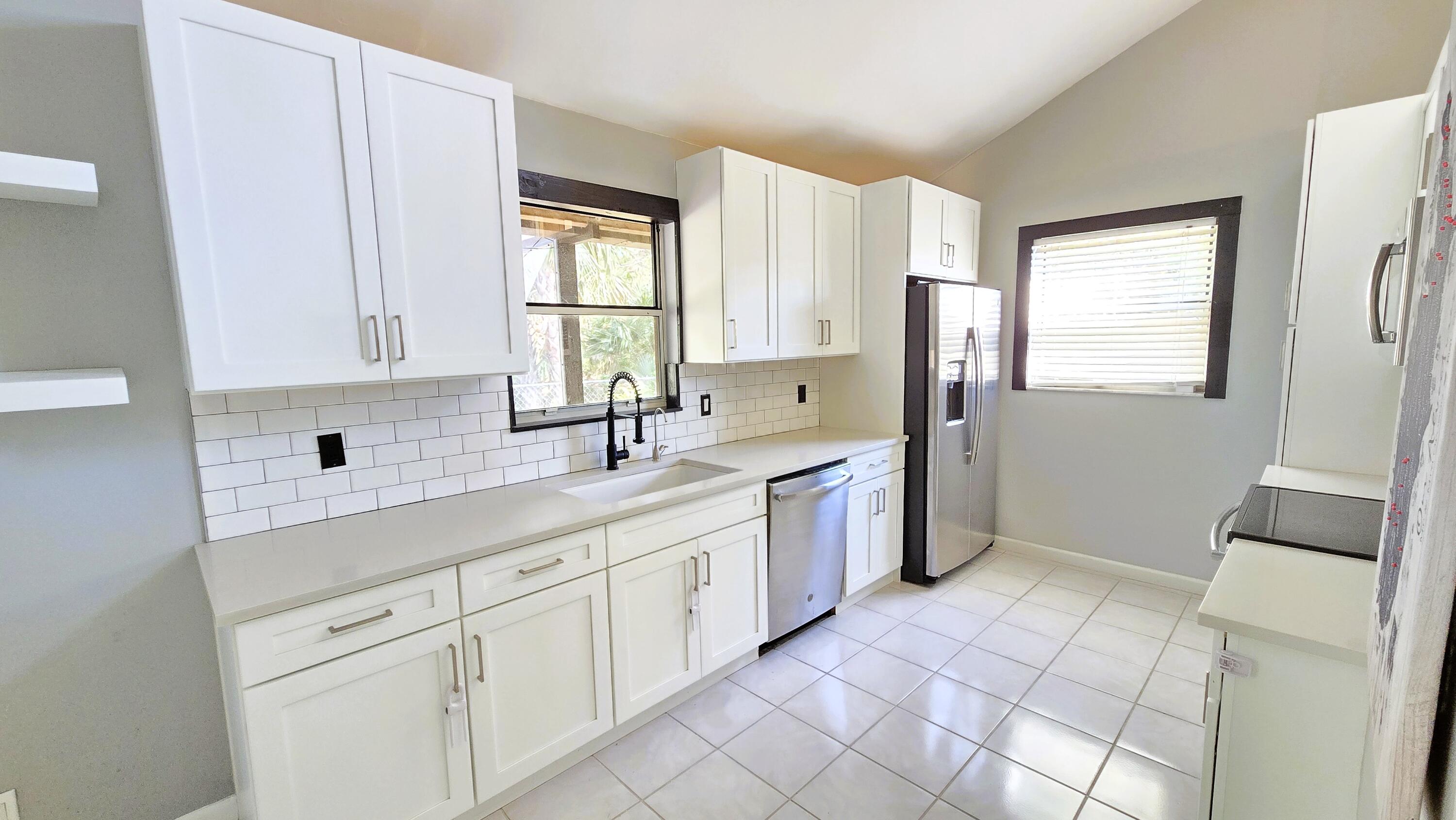 MAPLECREST - Residential