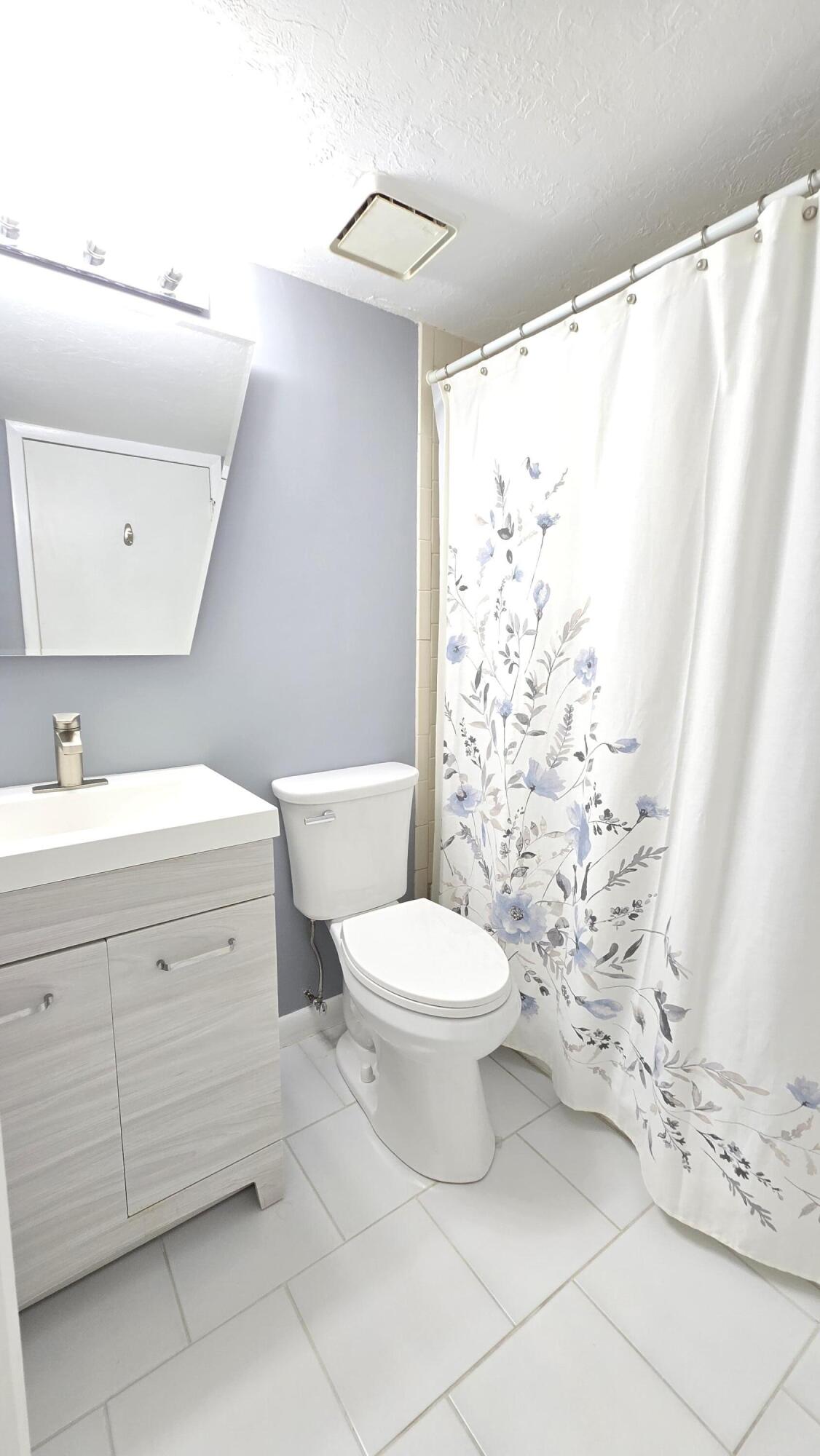 MAPLECREST - Residential