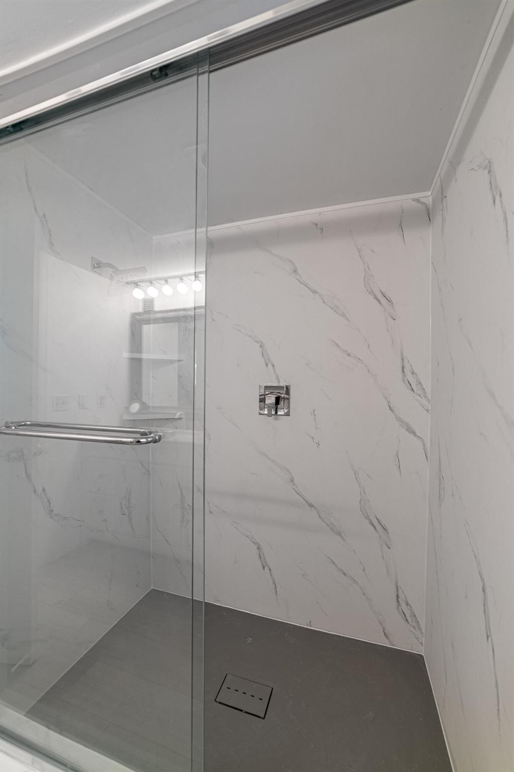 LA BONNE VIE CONDO - Residential