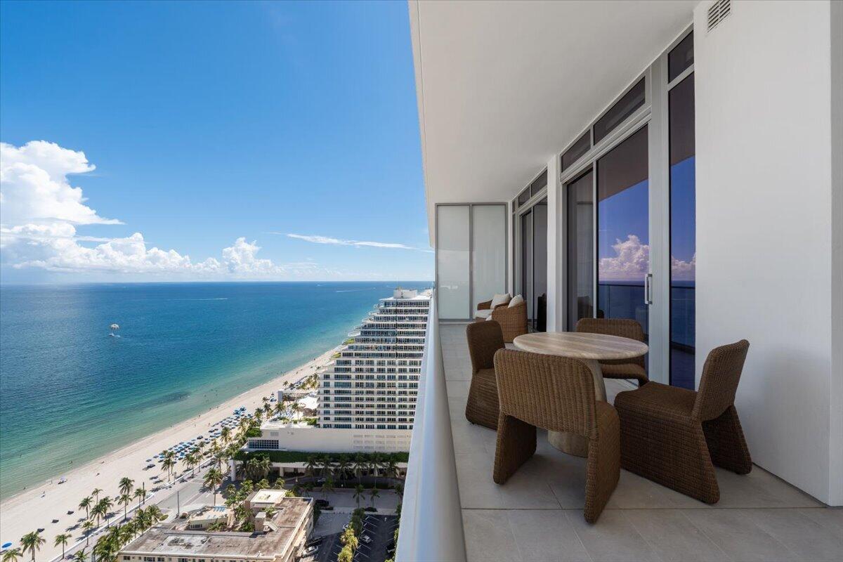 153 N Seabreeze Boulevard 2602-S