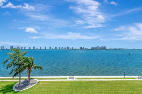 801 Lake Shore Drive 405 Lake Park FL 33403