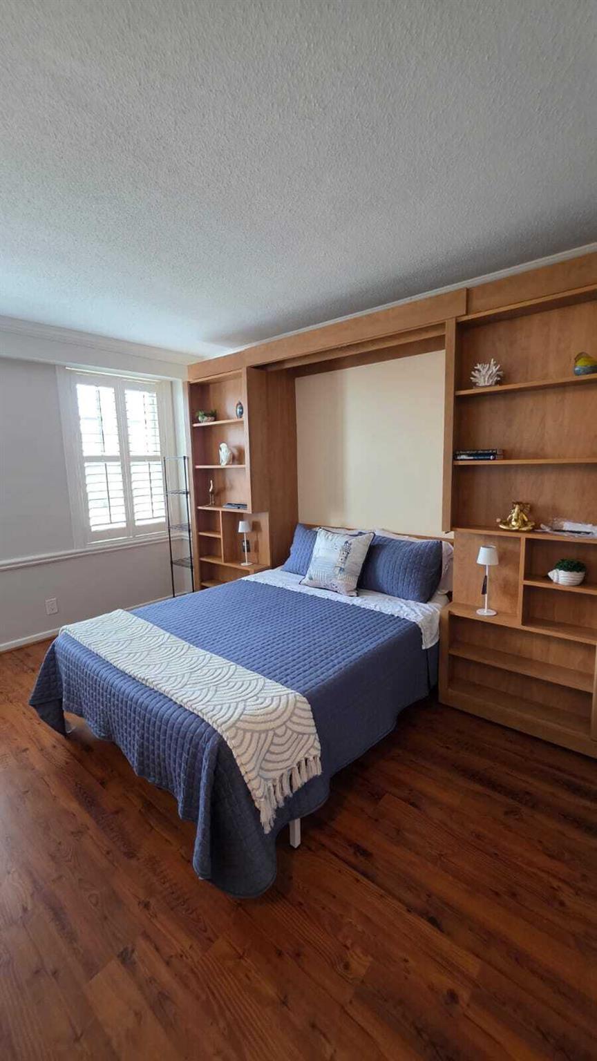 LA BONNE VIE CONDO - Residential Lease