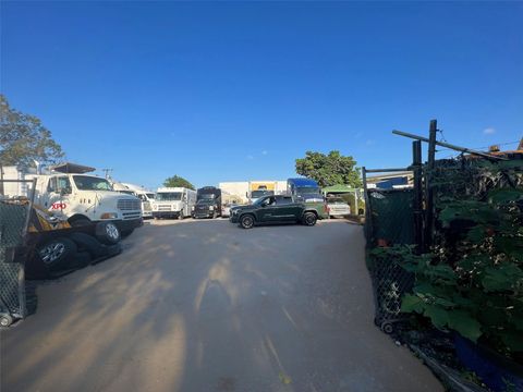 16951 NW 4th Ave North Miami Beach FL 33169