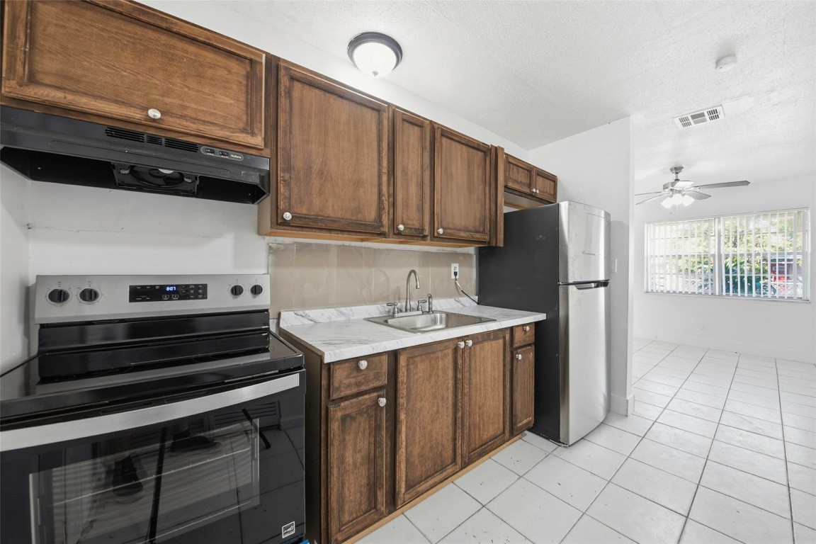 Broward Park 25-49 B - Residential Income