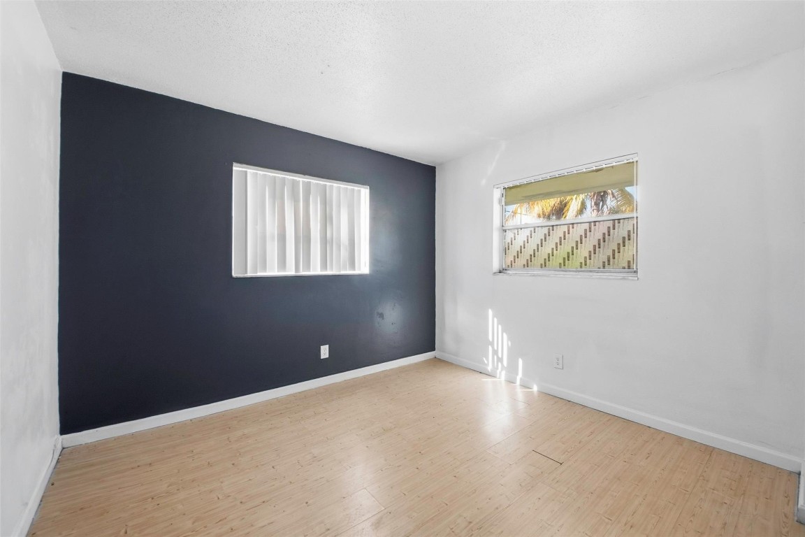 Broward Park 25-49 B - Residential Income