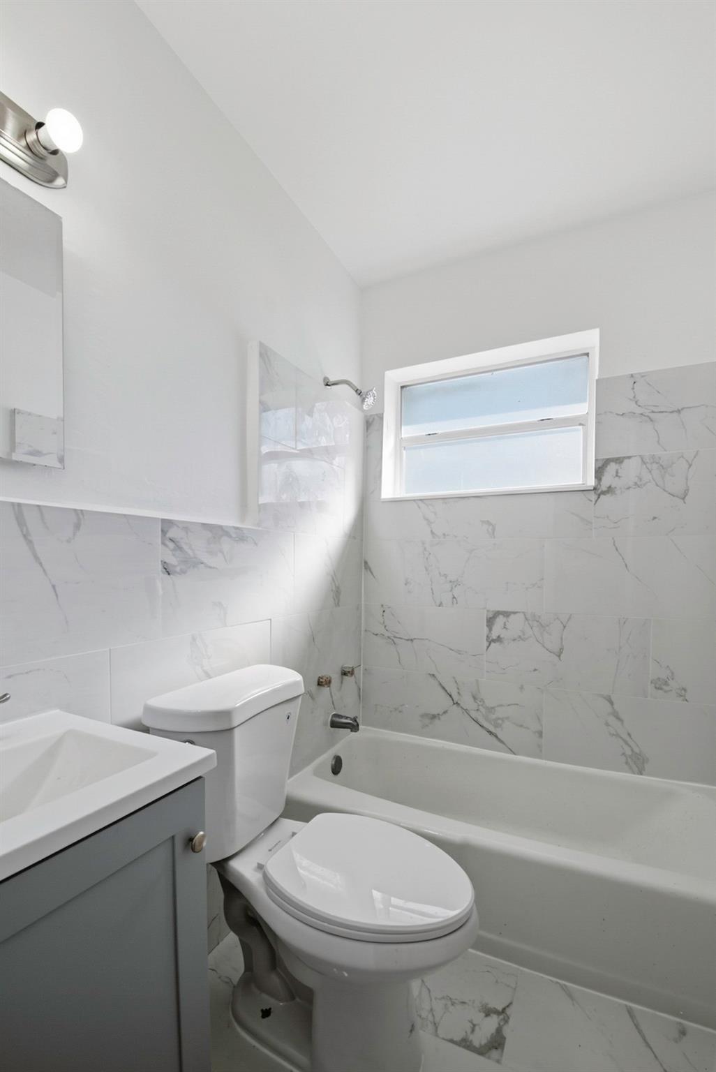 Broward Park 25-49 B - Residential Income