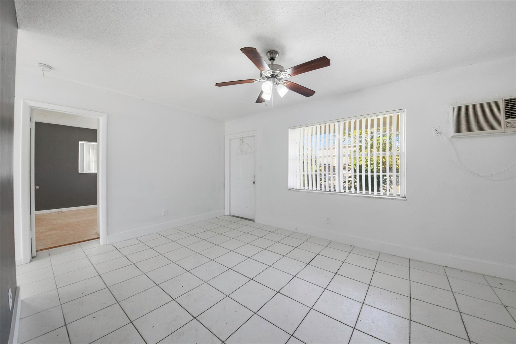 Broward Park 25-49 B - Residential Income