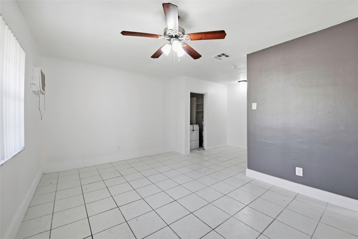 Broward Park 25-49 B - Residential Income