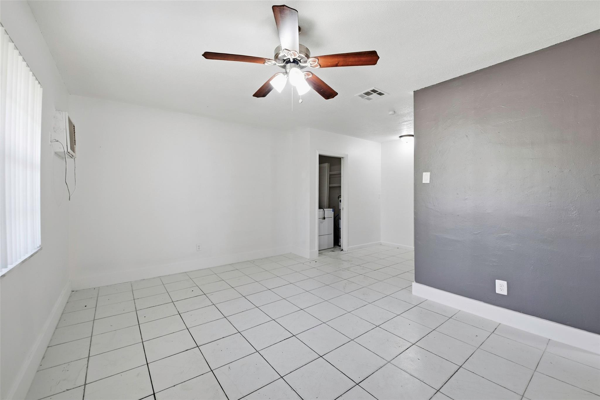 Broward Park 25-49 B - Residential Income