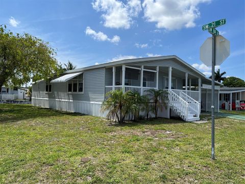 2081 SW 84th Ave Davie FL 33324