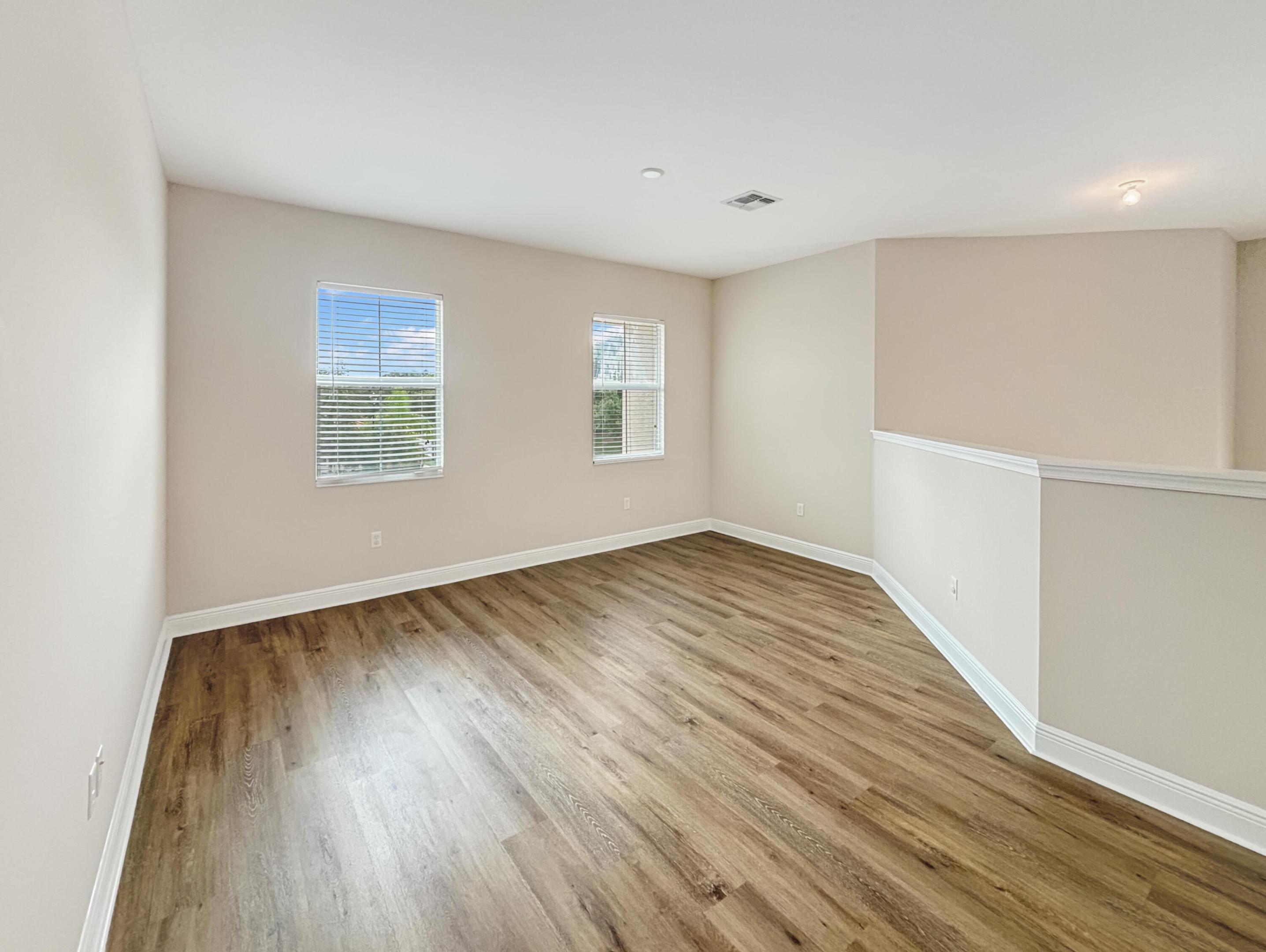 PORTOSOL REPL NO 4 - Residential Lease