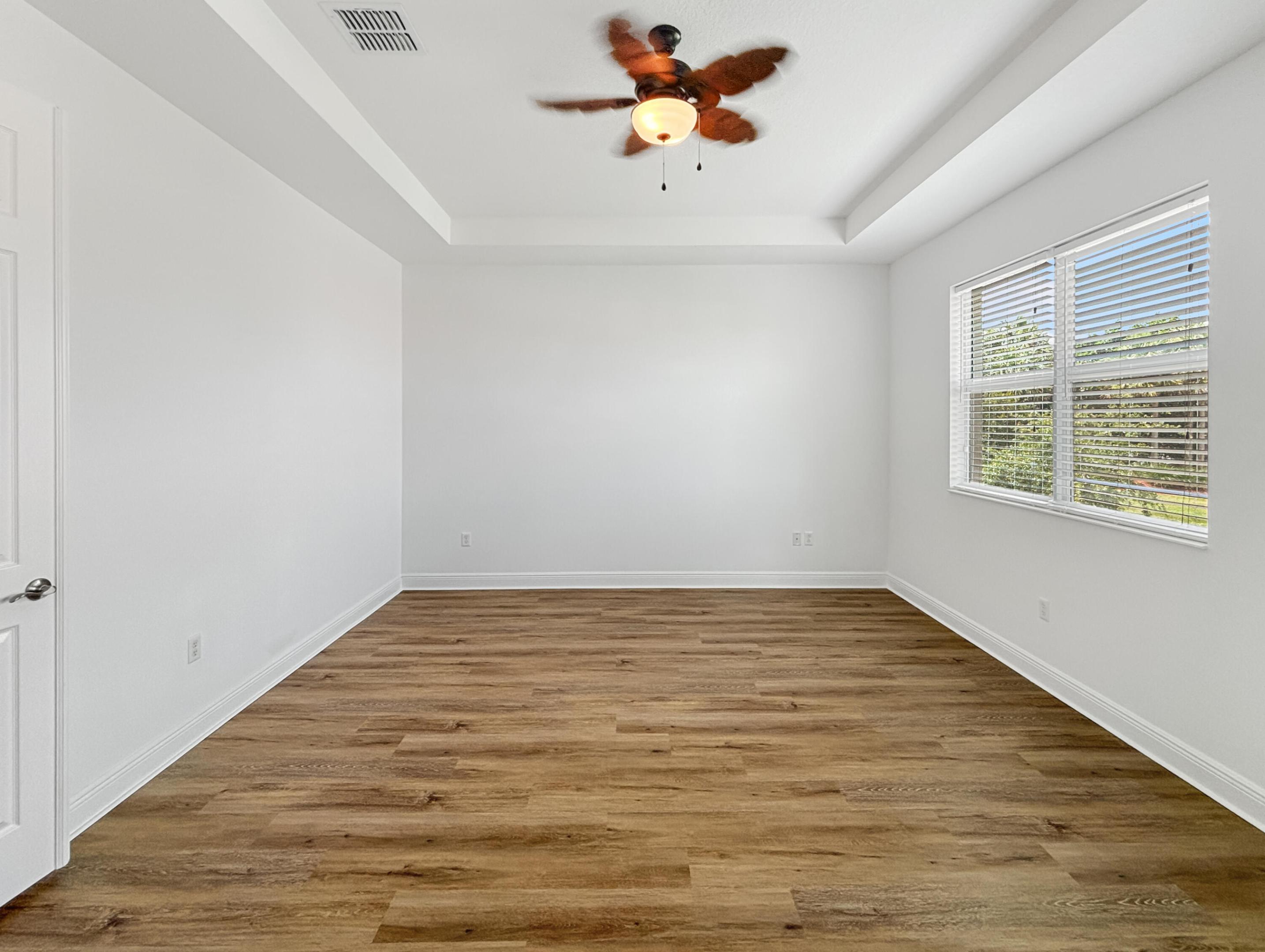 PORTOSOL REPL NO 4 - Residential Lease