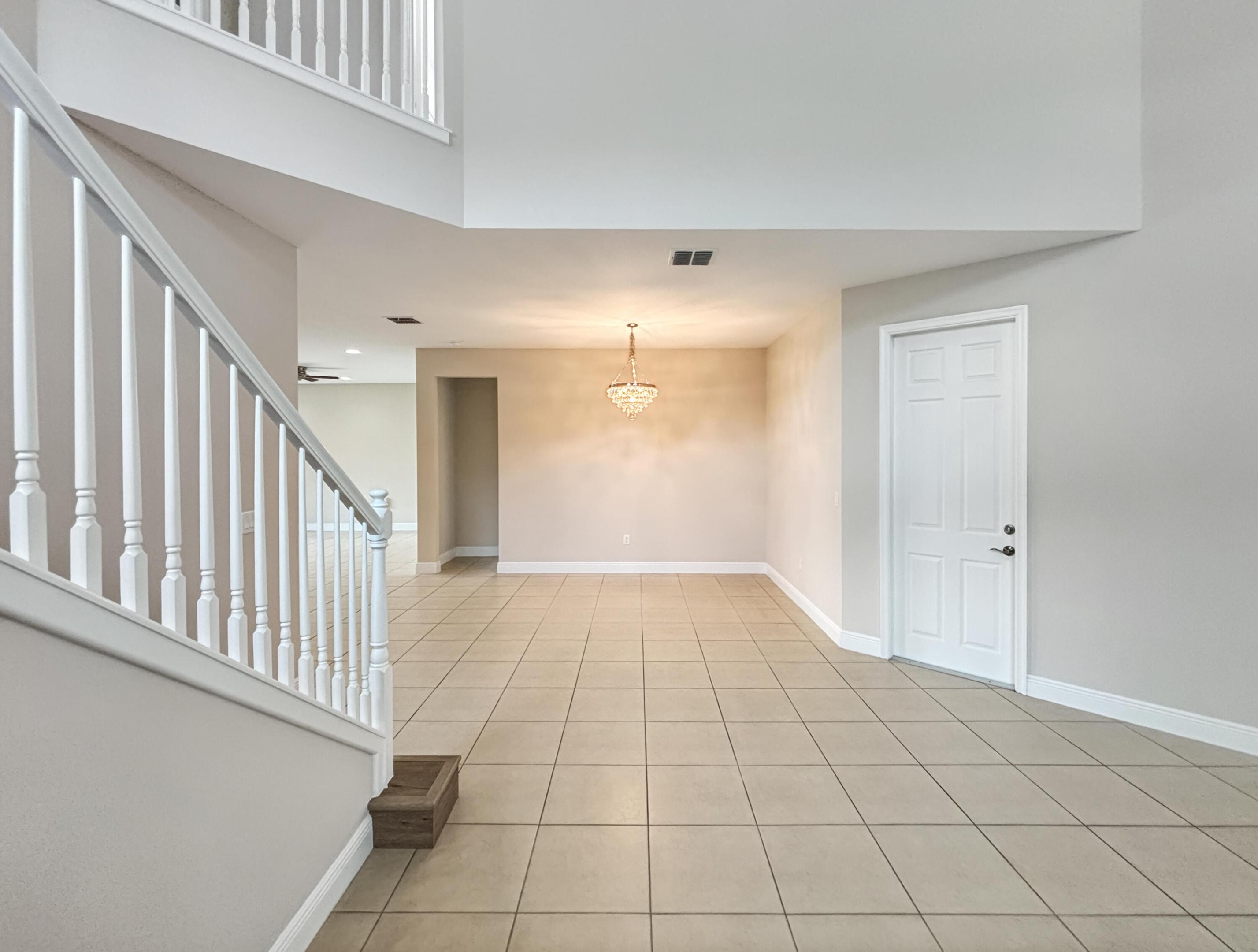 PORTOSOL REPL NO 4 - Residential Lease