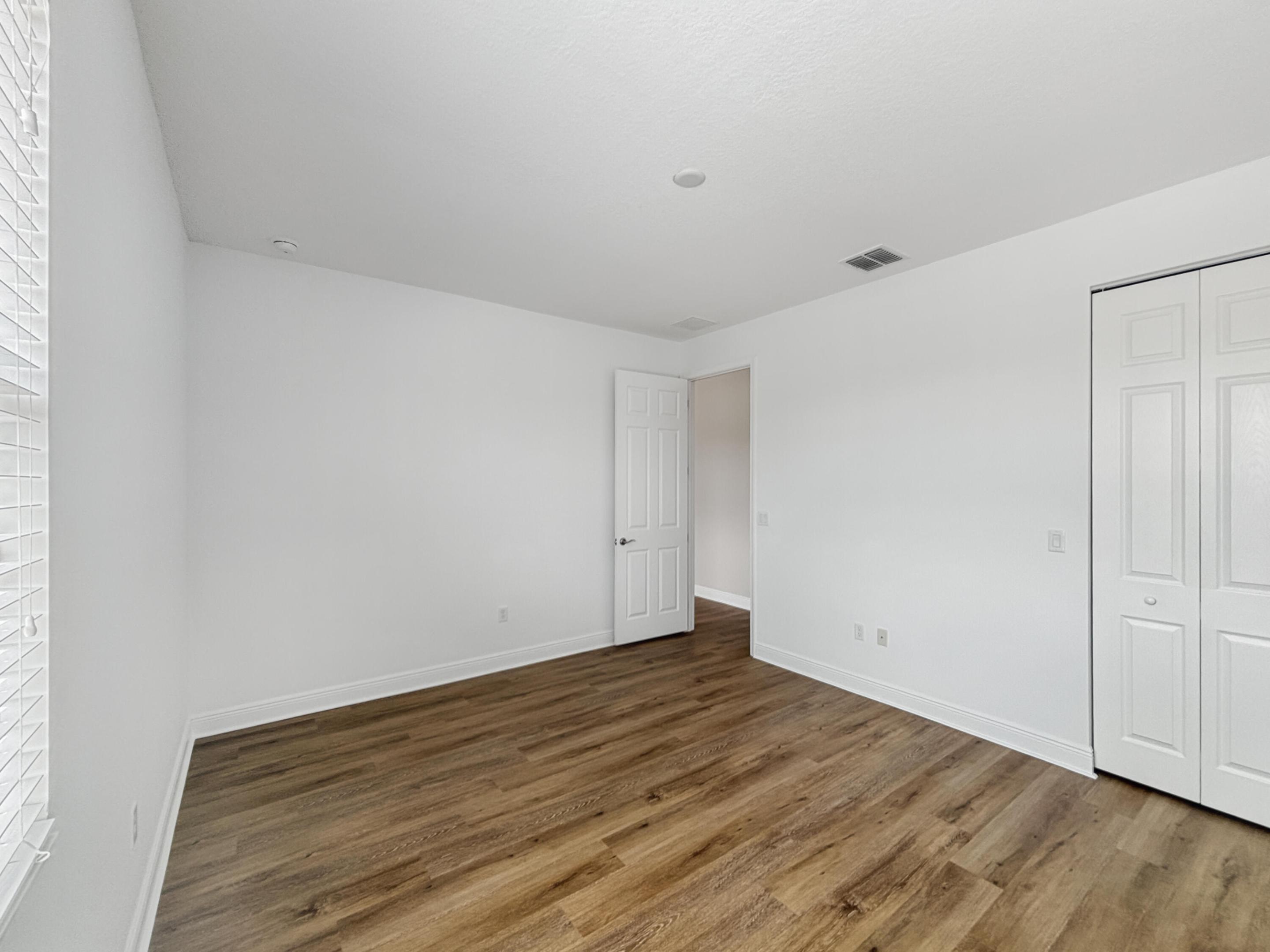 PORTOSOL REPL NO 4 - Residential Lease