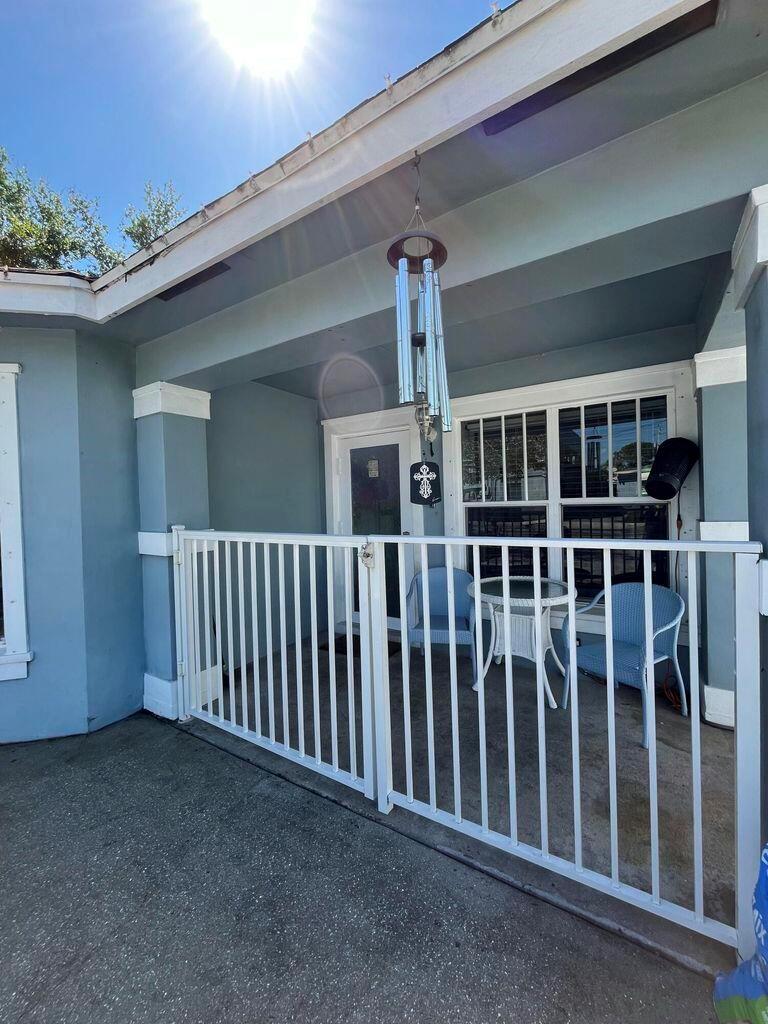 1006 N 22nd Street, West Palm Beach, FL, 33407/$399,000 3 1006 N 22nd Street