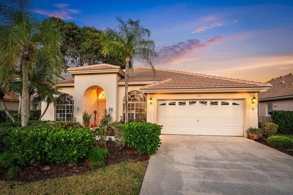 Photo of 315 Timberwood Court, Palm Beach Gardens, FL 33418 (MLS # R11158254)