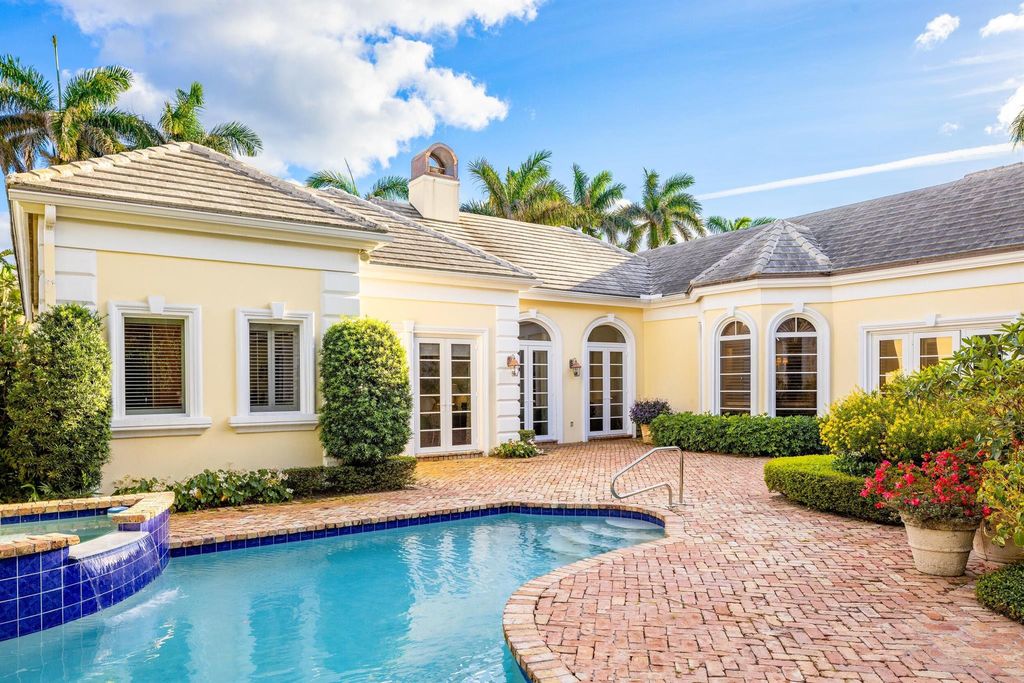 Photo of 249 W Indies Drive, Palm Beach, FL 33480 (MLS # R10976343)