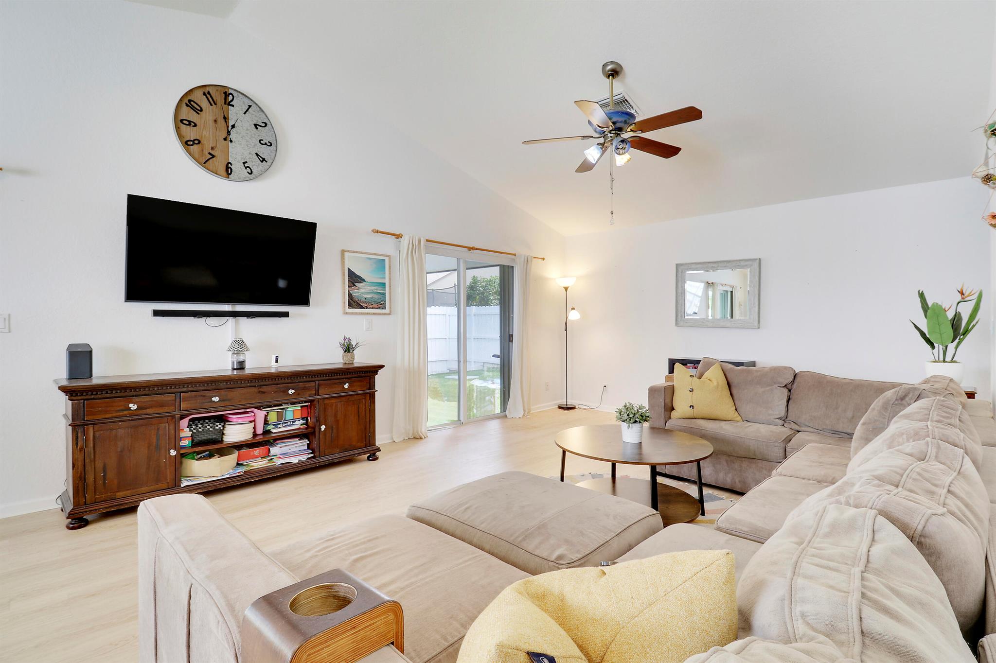 144 Pennock Landing Circle