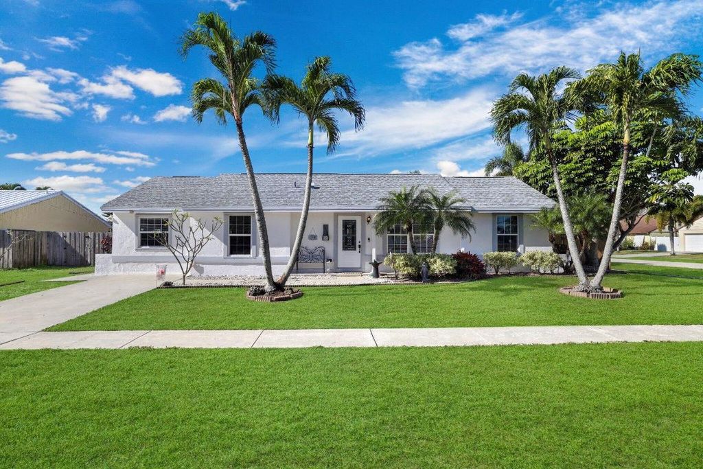 Photo of 8055 Rose Marie Circle, Boynton Beach, FL 33472 (MLS # R11152404)