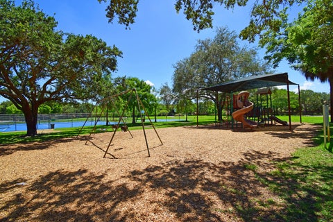 Tiny photo for 10791 NW 14th Street #292, Plantation, FL 33322 (MLS # B26034905)