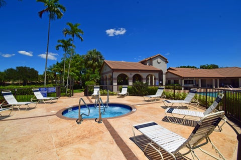 Tiny photo for 10791 NW 14th Street #292, Plantation, FL 33322 (MLS # B26034905)