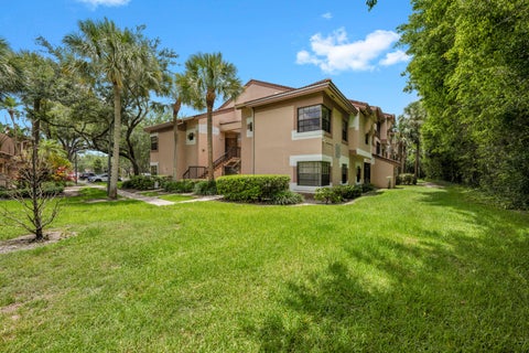 Tiny photo for 10791 NW 14th Street #292, Plantation, FL 33322 (MLS # B26034905)