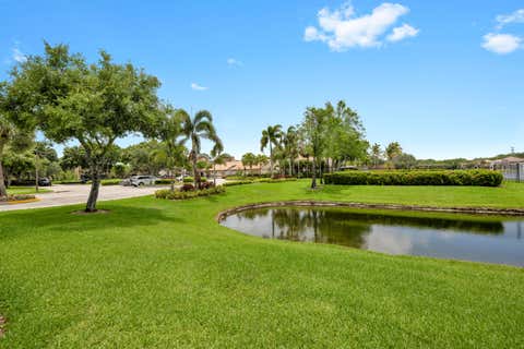 Tiny photo for 10791 NW 14th Street #292, Plantation, FL 33322 (MLS # B26034905)