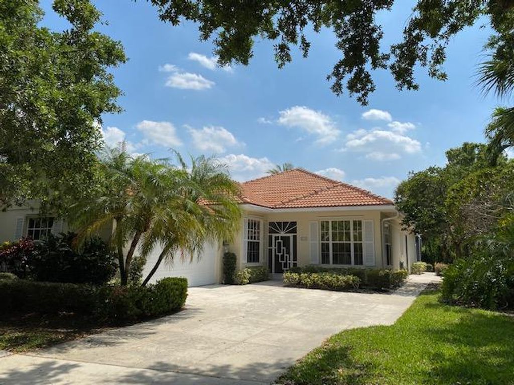 Photo of 288 Kelsey Park Circle, Palm Beach Gardens, FL 33410 (MLS # R10701365)
