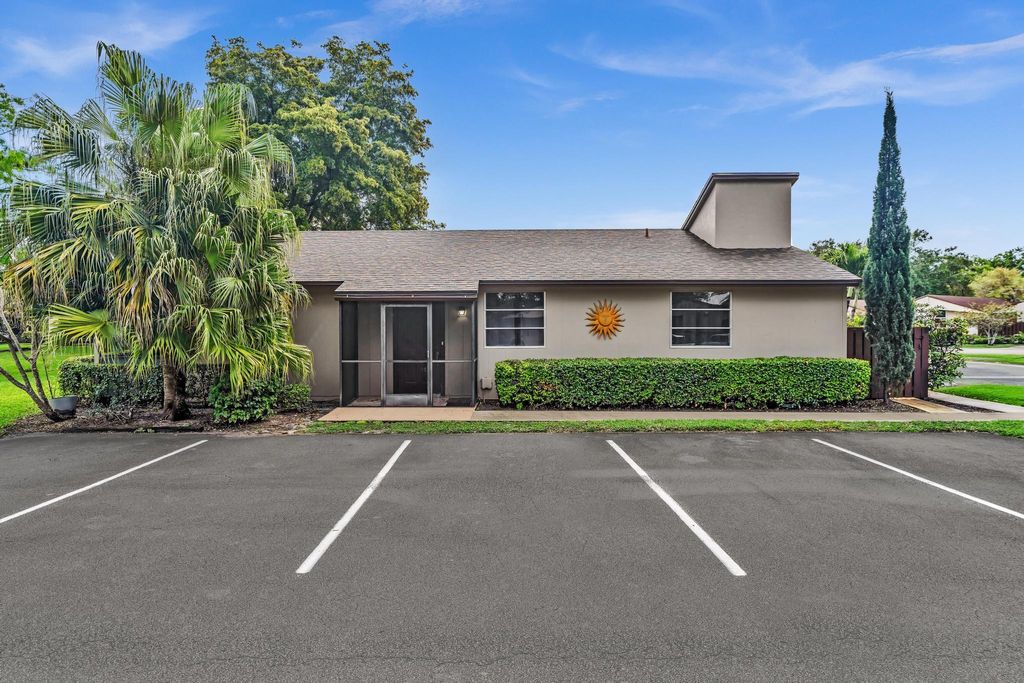 Photo of 11609 Orange Blossom Lane, Boca Raton, FL 33428 (MLS # B26013675)