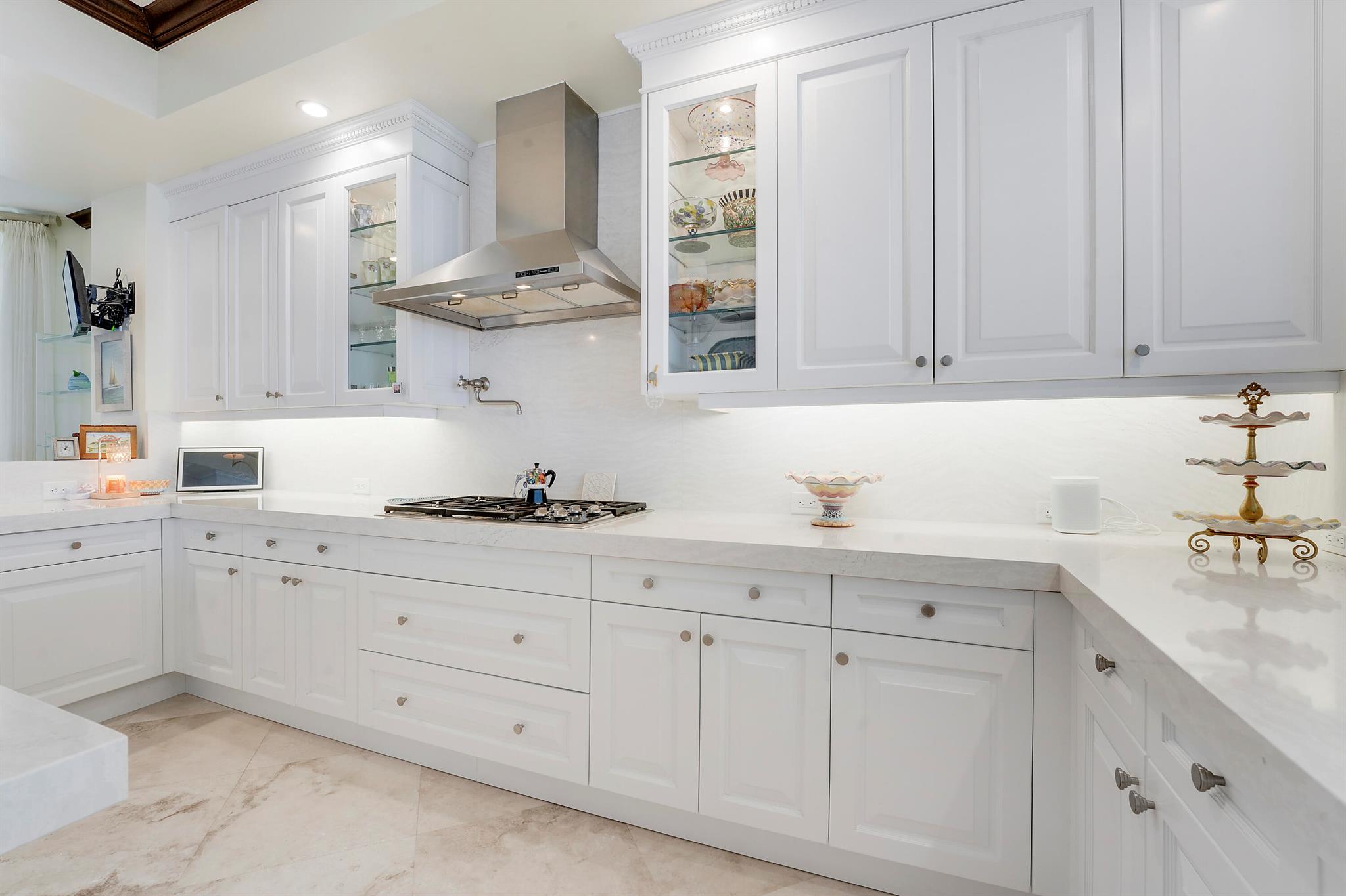 OCEAN'S EDGE - Residential