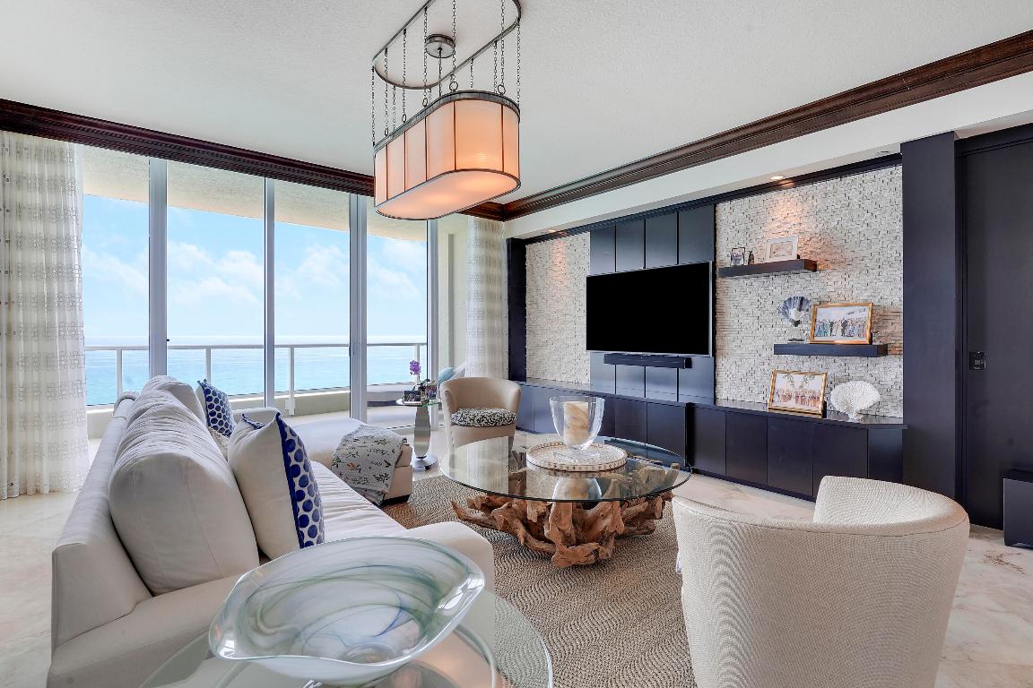 OCEAN'S EDGE - Residential