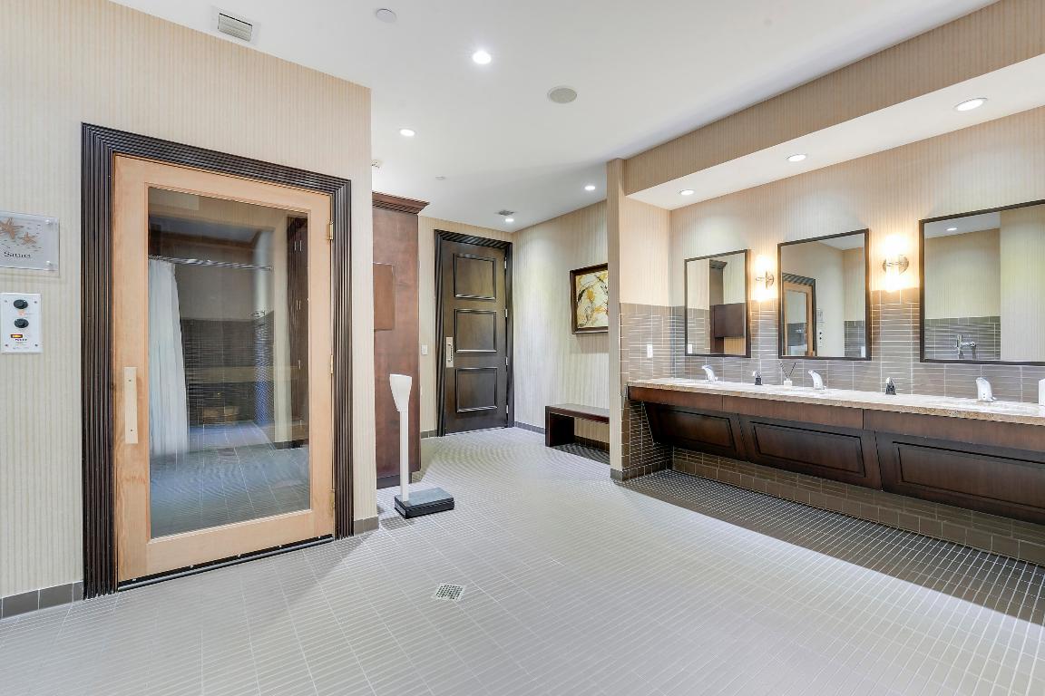 OCEAN'S EDGE - Residential