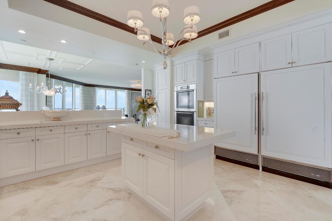 OCEAN'S EDGE - Residential