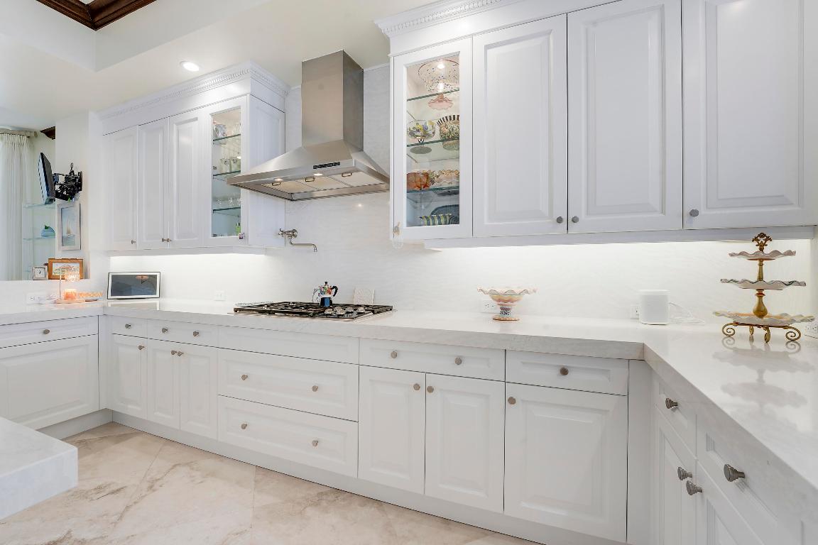 OCEAN'S EDGE - Residential