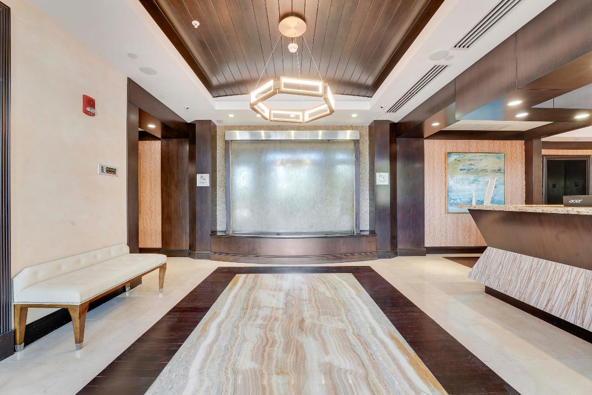 OCEAN'S EDGE - Residential